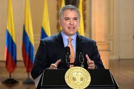 El presidente de colombia, iván duque, ha decidido sacar a los militares a las calles de las principales ciudades del país para contener las la decisión de militarizar las calles ha sido criticada desde sectores políticos contrarios a duque, como el exministro de salud y actual rector de la. Una Politica Exterior De Adolescente Opinion El Pais