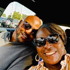 Hey guys will this kit be compatible with my 2005 4WD Tahoe? Will I need to  buy camber bolts as well? Thanks