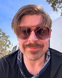 Evan Boyer (@evanboyermusic) • Instagram photos and videos