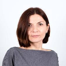 Deirdre Gaffney's Instagram, Twitter & Facebook