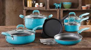 We bought a set of the pioneer woman cookware in turquoise at walmart for $99. Pioneer Woman Cookware Set Review Porcelain Enamel 10 Piece Set