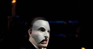 West End star Earl Carpenter to premiere his bewitching new musical at  Shelley Theatre this month