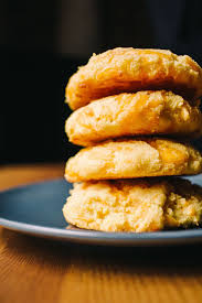 Biscuits And Buns On Banks Menu Low Carb Cheddar Biscuits Recipe Food Cooking Recipes Cheddar Biscuits