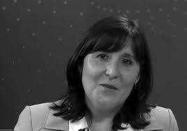 El aula magna se llama Leonidas Cholaky Sobari