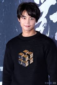 #choi minho #샤이니 #민호 #샤이니 민호 #shinee #minho #princeminho #flamingcharisma #5hinee. ìƒ¤ì´ë‹ˆ ë¯¼í˜¸ ìž¥ì‚¬ë¦¬915 ì´¬ì˜ ì¤' ì–¼êµ´ ë¶€ìƒ ê³µì‹ìž…ìž¥ í•œê²½ë‹·ì»´