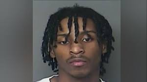 Two escaped inmates captured in Alexandria, three others still at large