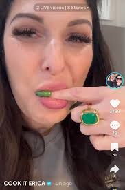 Here's another example of her disgusting fingers and bird claws all inside  the feta cheese. JHC this is supp to be appetizing? 🤮 : r/cookitericasnark