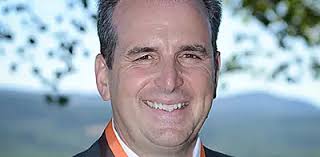 Alumni Award: Leadership