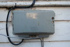 Intentionally crossed wiring in the crossover cable connects the transmit signals at one end to the receive signals at the other end. Cross Connect Guide Sonic