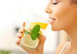 Chanh vàng: Giá trị dinh dưỡng, công dụng, lưu ý khi dùng