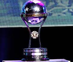 A taça sul americana é a segunda competição futebolística mais importante daquele continente, logo depois da taça libertadores. Com Corinthians Fluminense Botafogo E Galo Sorteio Define Segunda Fase Da Sul Americana Copa Sul Americana Ge