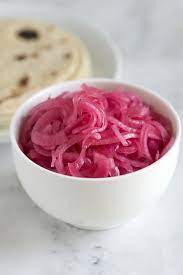How To Make Quick Pickled Onions Recipe Pickled Onions Easy Pickling Recipes Red Onion Recipes