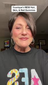 Does Shandelle Clifford Still Sell Younique