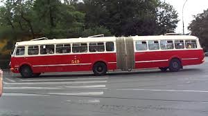 Sprawdź, czy rozpoznasz, kto jest autorem wybranych przez nas cytatów. Autobus Ogorek Krakow Youtube