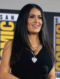Salma hayek as pina auriemma on set of the new ridley scott movie house of gucci 04/22/2021. File Salma Hayek By Gage Skidmore 2 Jpg Wikimedia Commons