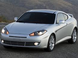 Detailed specs and features for the used 2007 hyundai tiburon including dimensions, horsepower, engine, capacity, fuel economy, transmission, engine type, cylinders, drivetrain and more. Hyundai Tiburon Coupe 2007 Pictures Information Specs