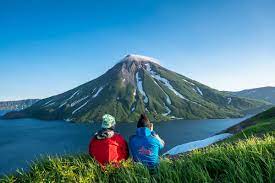 温禰古丹島の黒石山(クレニツィン火山1,324m) 自撮りスポット・ベスト4に選定 - 北方領土の話題と最新事情