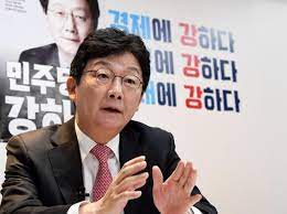 이로 인해 친박 및 강경 . ìœ ìŠ¹ë¯¼ Tkê°€ ì •ê¶Œêµì²´ ì›í•œë‹¤ë©´ ì´ìž¬ëª… ì ìˆ˜ ì¸ ë‚˜ë¥¼ íƒí•´ì•¼