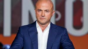 Come detto in precedenza, anche il cast dell'edizione 2020 di quarto grado è composta da diversi esperti in materia di cronaca e attualità. Quarto Grado A Rischio Stasera Gianluigi Nuzzi Sono In Isolamento Lanostratv