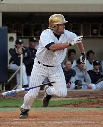 Michigan Holds Off Notre Dame Baseball