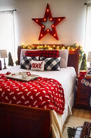 30 Free Cozy Christmas Bedroom Decoration Ideas New 2020 My Blog Christmas Decorations Bedroom Christmas Room Decor Holiday Room Decor