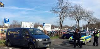 Koln Godorf Raub Bei Ikea Haben Terroristen Den Geldboten Uberfallen Express De