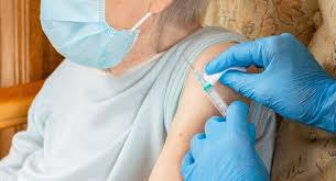 Heparinspritzen beziehungsweise thrombosespritzen sind so weit vorbereitet, dass sie lediglich den verschluss entfernen müssen. Injektionen Und Spritzen Im Pflegealltag Arten Durchfuhrung Risiken