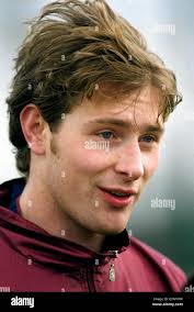 Ian moore signs nottingham forest hi-res stock photography and images