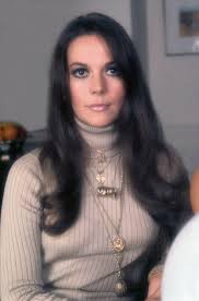 Maybe her eyes are blue. Natalie Wood Wikipedia