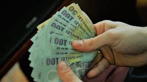 Pensie cumulată cu salariul va fi doar în sistemul privat, a adăugat ministrul muncii. Cei Care Au IeÈ™it La Pensie Au Interzis Termen De 30 De Zile SÄƒ AleagÄƒ Intre Salariul La Stat È™i Pensie Capital