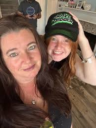 Cameron Perron's Instagram, Twitter & Facebook