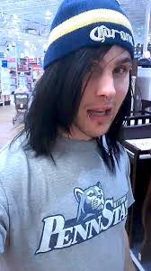 Sean Carnes's Instagram, Twitter & Facebook