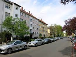 Hier gibt es renommierte museen am museumsufer, in denen die jüdische geschichte, antike skulpturen, film und kunst thematisiert sind; 3 Zimmer Wohnung Zum Verkauf Lettigkautweg 18 60599 Frankfurt Am Main Sachsenhausen Sud Mapio Net