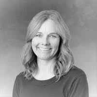 Stacy Lindholm's Instagram, Twitter & Facebook