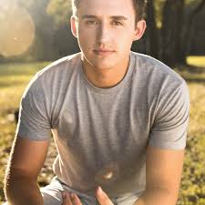 Universal Music Group Nashville Signs Timothy Wayne.