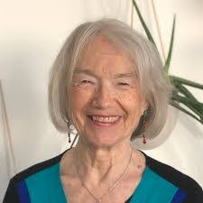 Heidi Washburn's Instagram, Twitter & Facebook