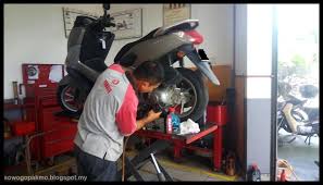 Maybe you would like to learn more about one of these? Nama Aku Jodin Servis Cvt Tukar Engine Oil Dan Gear Oil Yamaha Nmax 155