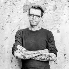 (für den film) и jupiter jones berlin. Ex Jupiter Jones Sanger Nicholas Muller Uber Angststorung Das Ganze Leben Wird Schwierig Stern De