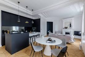 En Plein Cœur D Une Magnifique Copropriete Proche De La Place Des Ternes Decouvrez Cet Appartement Totalem Cuisines Dans Salon Cuisine Appartement Appartement