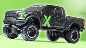 The crawler king is topped with an awesome ford raptor body for a fantastic scale look. Hot Wheels 17 Ford F 150 Raptor Forza Motorsport 2019 Youtube