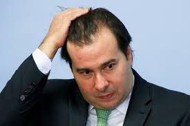 Maia defende reforma da Previdência, mas erra sobre o assunto