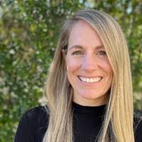 Rebecca Yeaman's Instagram, Twitter & Facebook