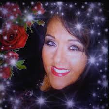 Paula White-Cain omoì peteĩ ta'anga pyahu