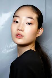 The Best Lip Balm According To Celebrity Makeup Artists