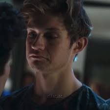 Damian Hardung Pool Szene