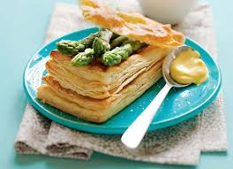 Feuillete Aux Asperges Sauce Hollandaise Sauce Hollandaise Asperges Sauce Hollandaise Feuillete