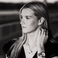 Bonjour les Brabançons, Aimeriez-vous également qu'une Brabançonne  Wavrienne obtienne le fameux titre de Miss Belgique 2025 ? N'hésitez pas à  voter pour Jane Baesen autant que vous le souhaitez en envoyant MB