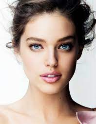 schminken augen laessiger look augen make up blaue augen volle lippen dunkle haare make up augen blaue augen braune haare tolle augen