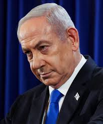 Quando leggo gli italiani che sostengono il premier israeliano Netanyahu so  da dove viene questa (schifosa) sudditanza. Me lo spiego con un episodio di  oggi: Netanyahu ha detto che è disidratato e