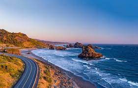 Watch the landscape transform from wide open beaches to windy roads through old growth forests and emerge in quaint seaside towns where fresh bowls of clam chowder. 21 Best Rv Campgrounds Along The Oregon Coast Rvblogger